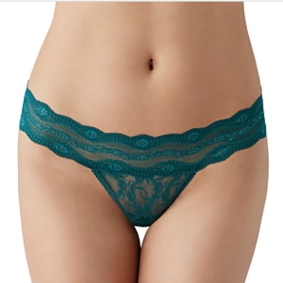 B. Tempt'd Other - B. Tempt'd by Wacoal Women's Lace Kiss Thong Size L Multi NWT